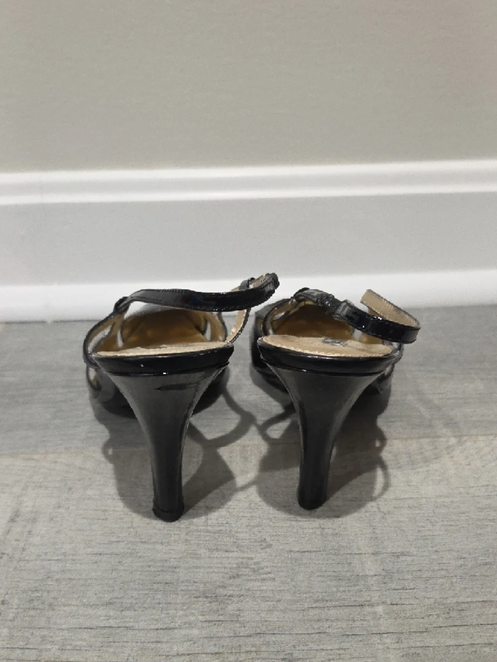 Bandolino Black Patent Pointed Slingback Heels
